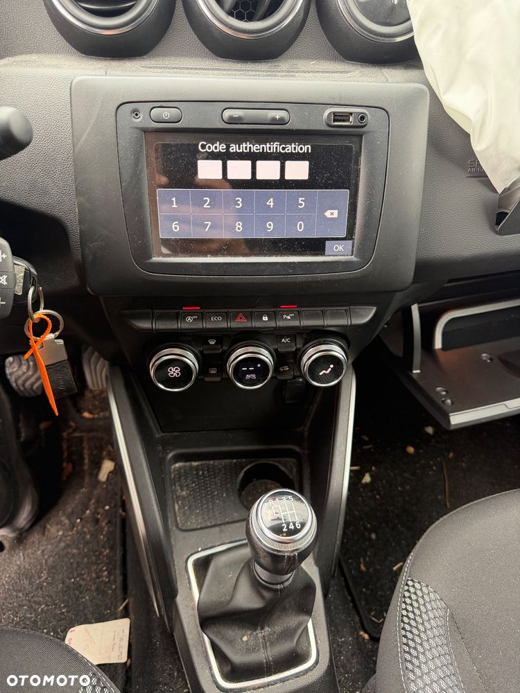 Dacia Duster Blue dCi 115 2WD Deal - 13