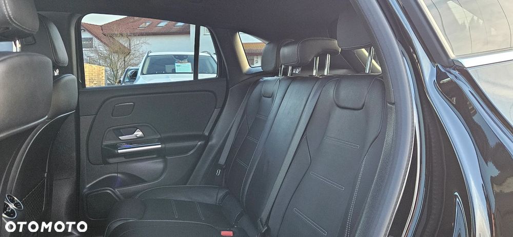Mercedes-Benz GLA 200 d AMG Line - 21