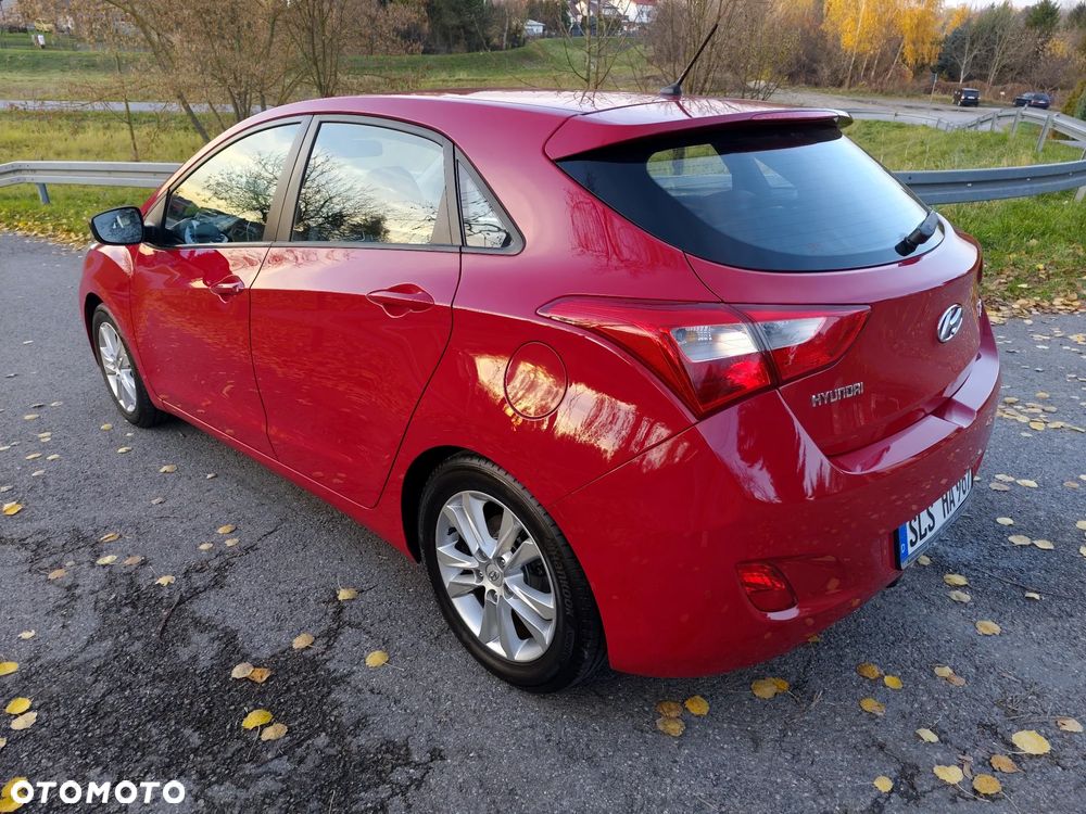 Hyundai i30 1.4 Intro Edition - 22