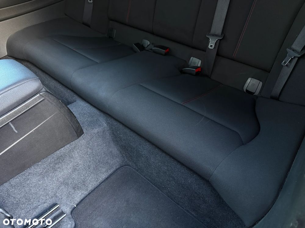 BMW Seria 1 114i Sport Line - 7