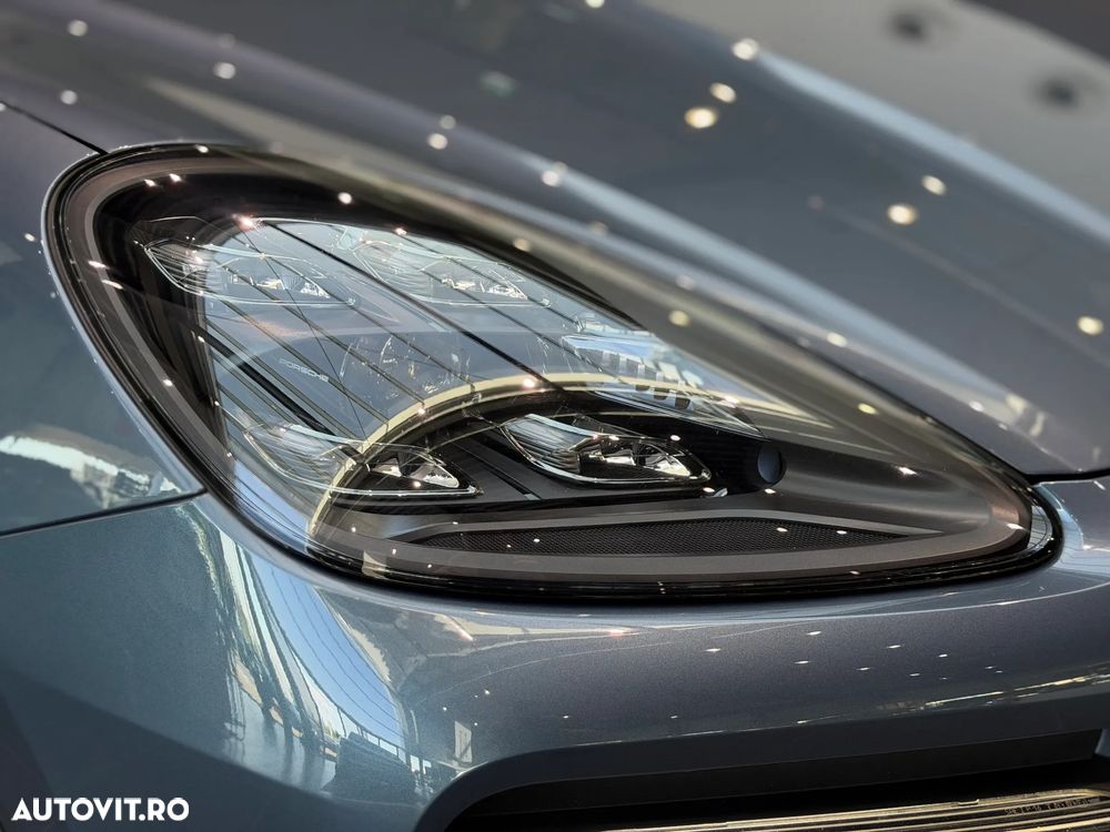 Porsche Cayenne Standard - 10
