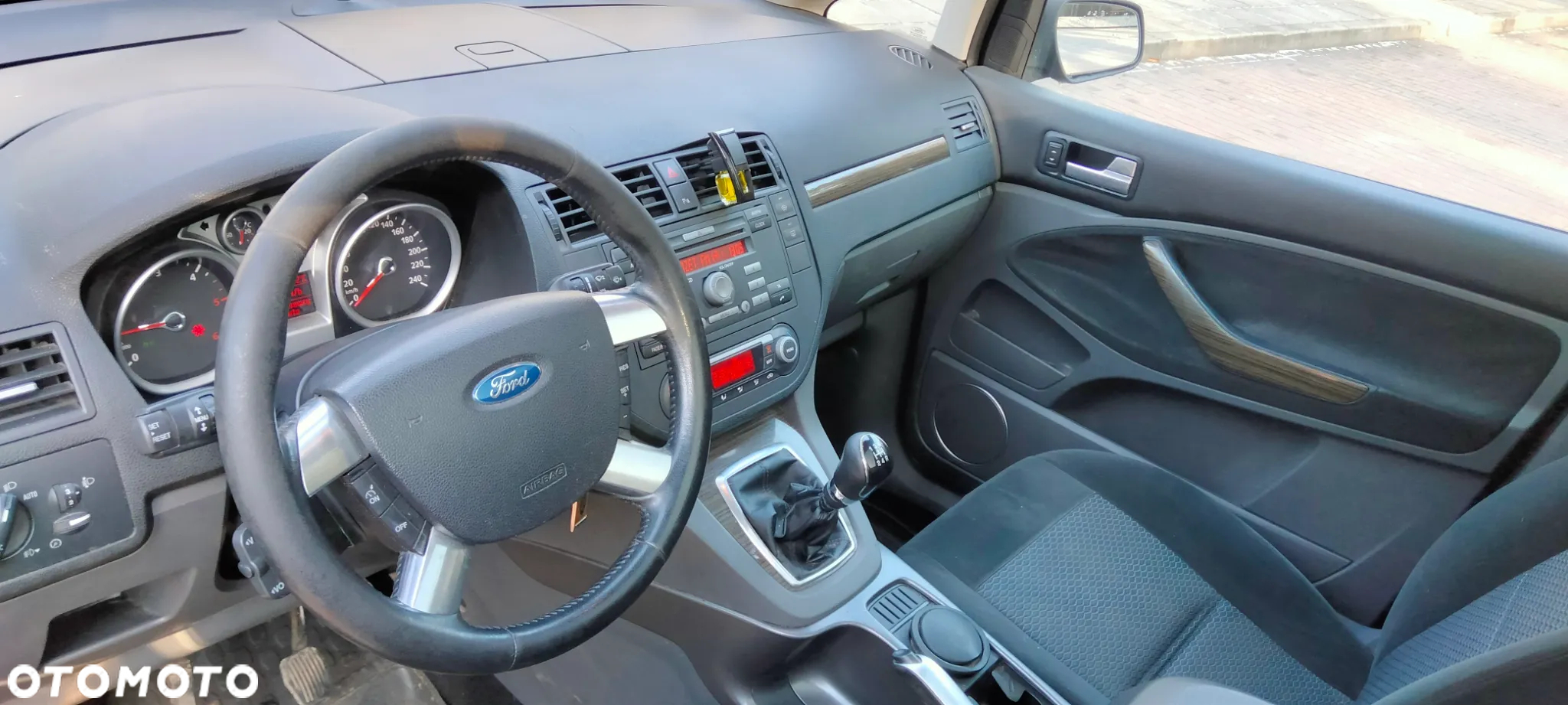 Ford Focus C-Max 1.8 TDCi Ghia - 4