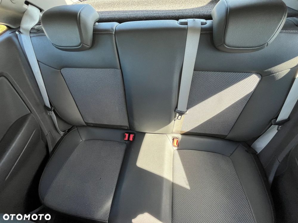 Opel Corsa 1.2 16V Cosmo - 18