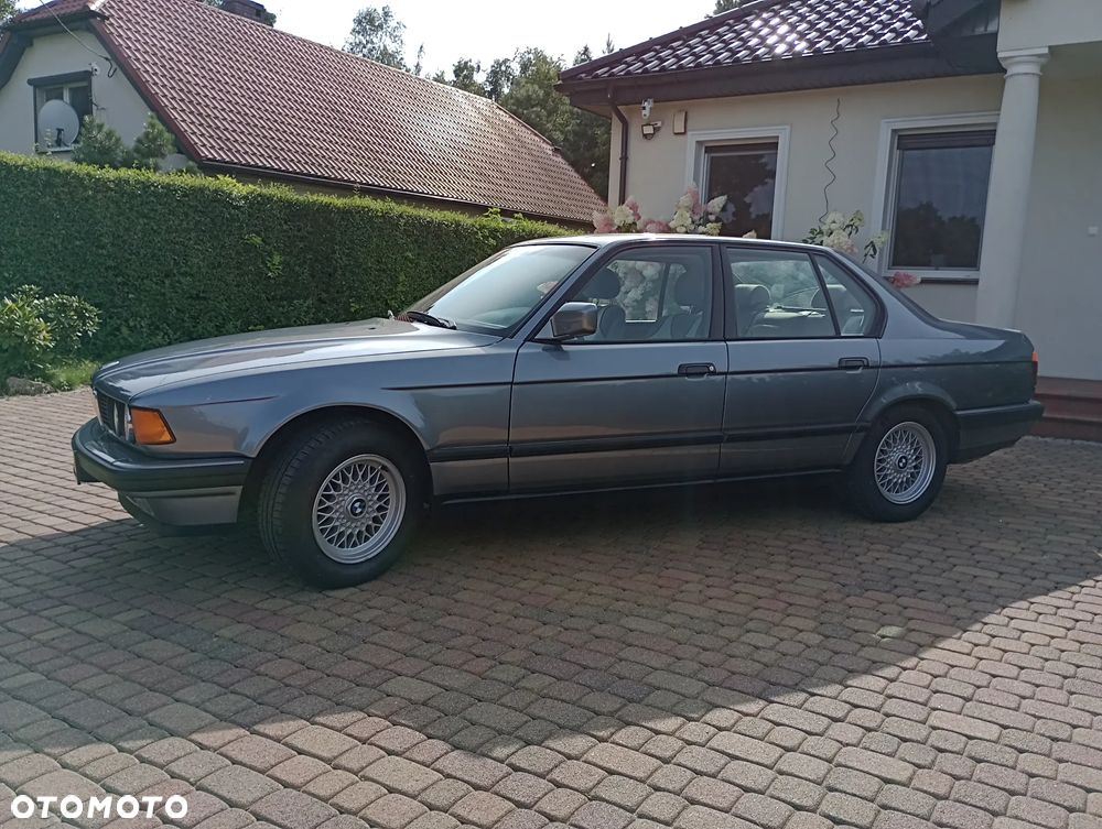 BMW Seria 7 - 2