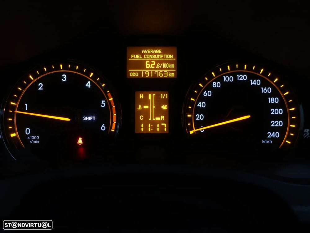 Toyota Avensis SW 2.0 D-4D Exclusive - 19