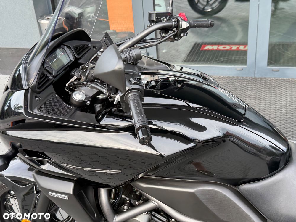 Honda CTX - 38