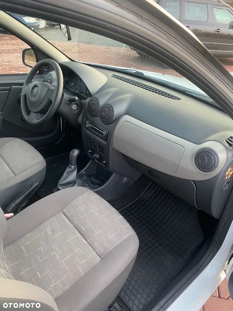 Dacia Sandero - 18