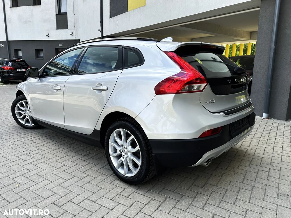 Volvo V40 D3 Aut Summum - 5