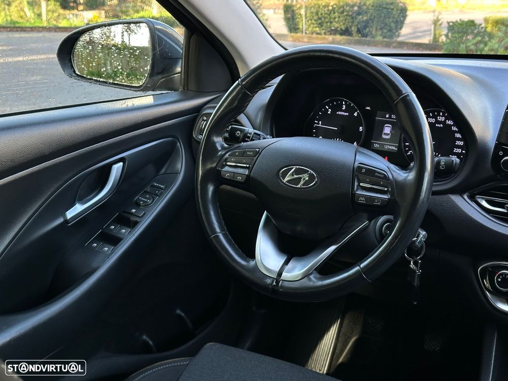Hyundai i30 1.6 CRDI STyle Plus - 21