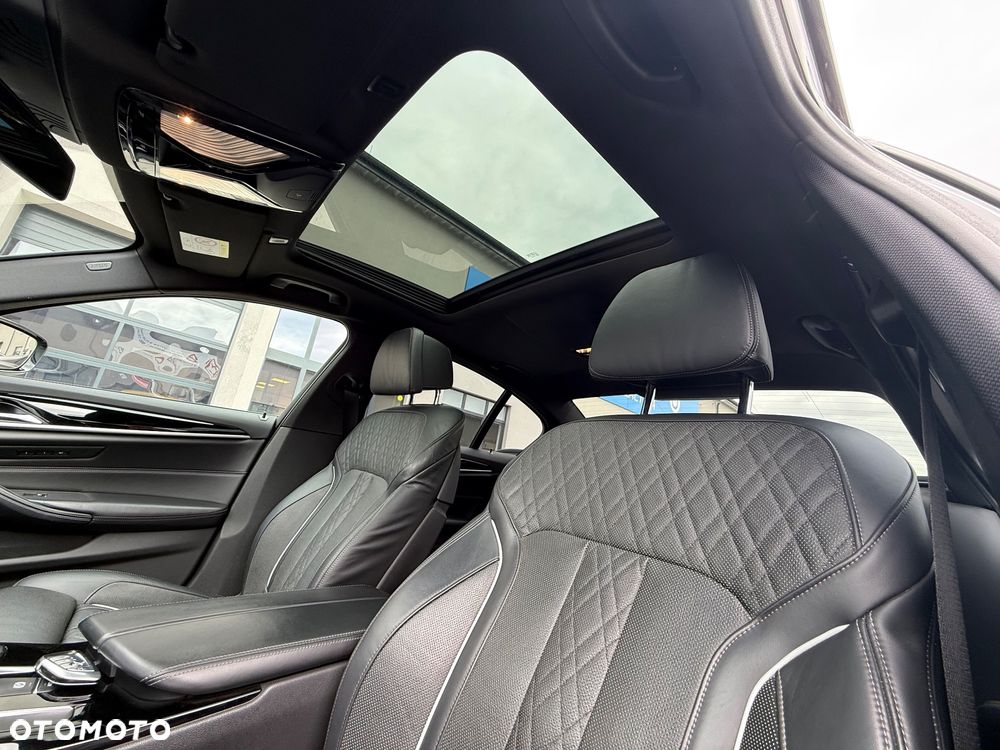 BMW Seria 5 520d Luxury Line sport - 30