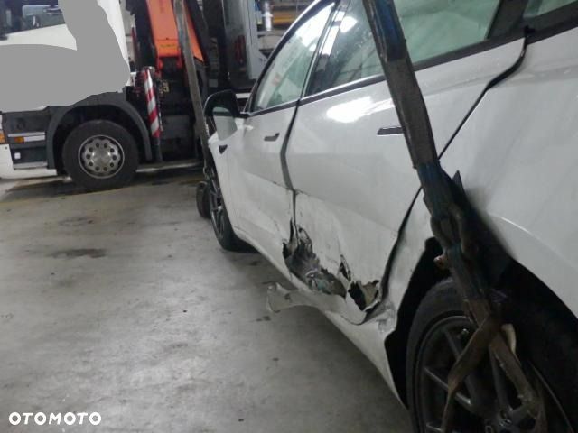 Tesla Model 3 Standard Reichweite Plus Hinterradantrieb - 7