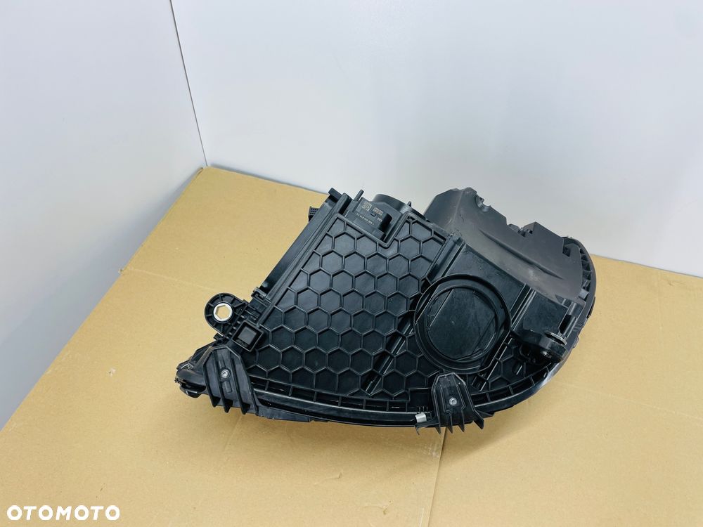 Lampa prawa C klasa A206 W206 PERFORMANCE - 2