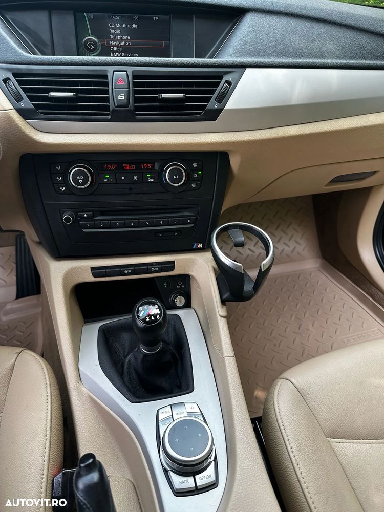BMW X1 sDrive18d - 21