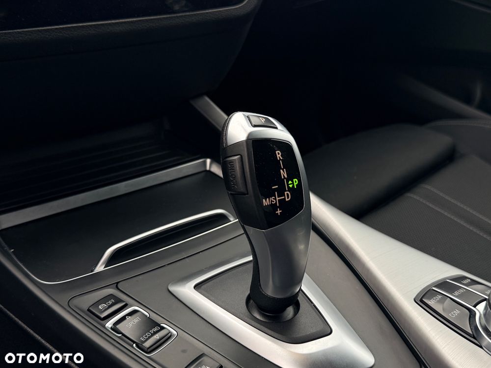 BMW Seria 1 118i GPF M Sport - 12