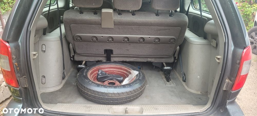 Chrysler Grand Voyager - 4