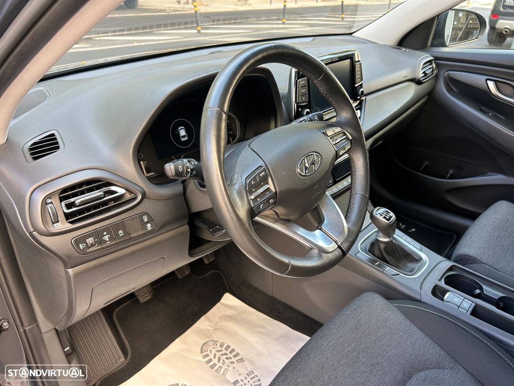 Hyundai i30 CW - 18