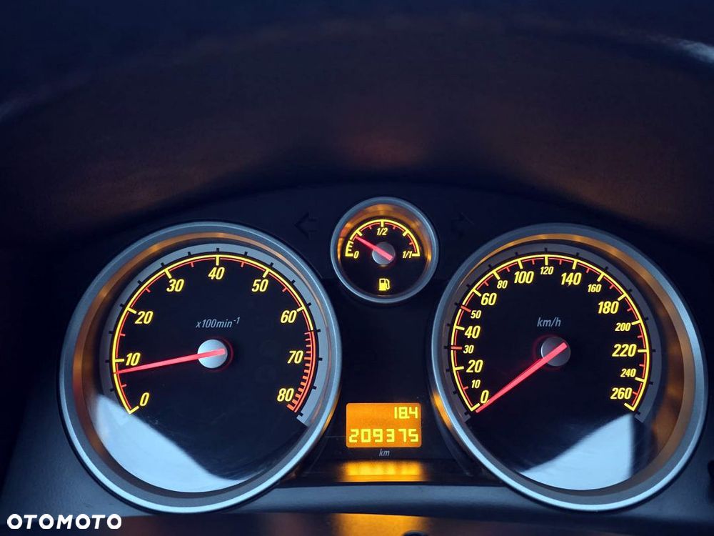 Opel Astra 2.0 Turbo Sport - 22