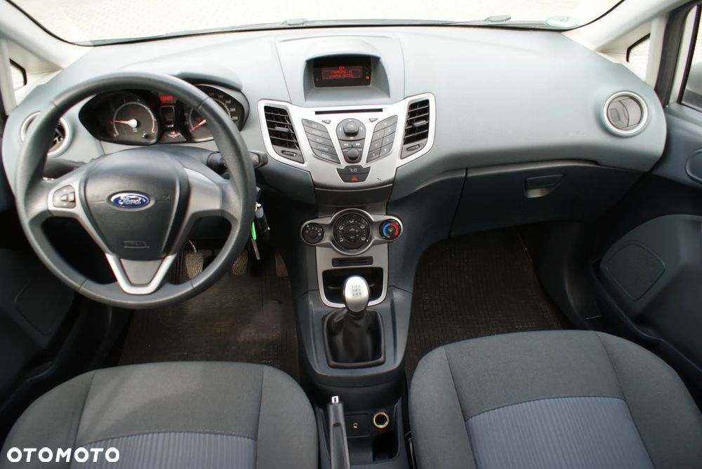 Ford Fiesta 1.25 Champions Edition - 6