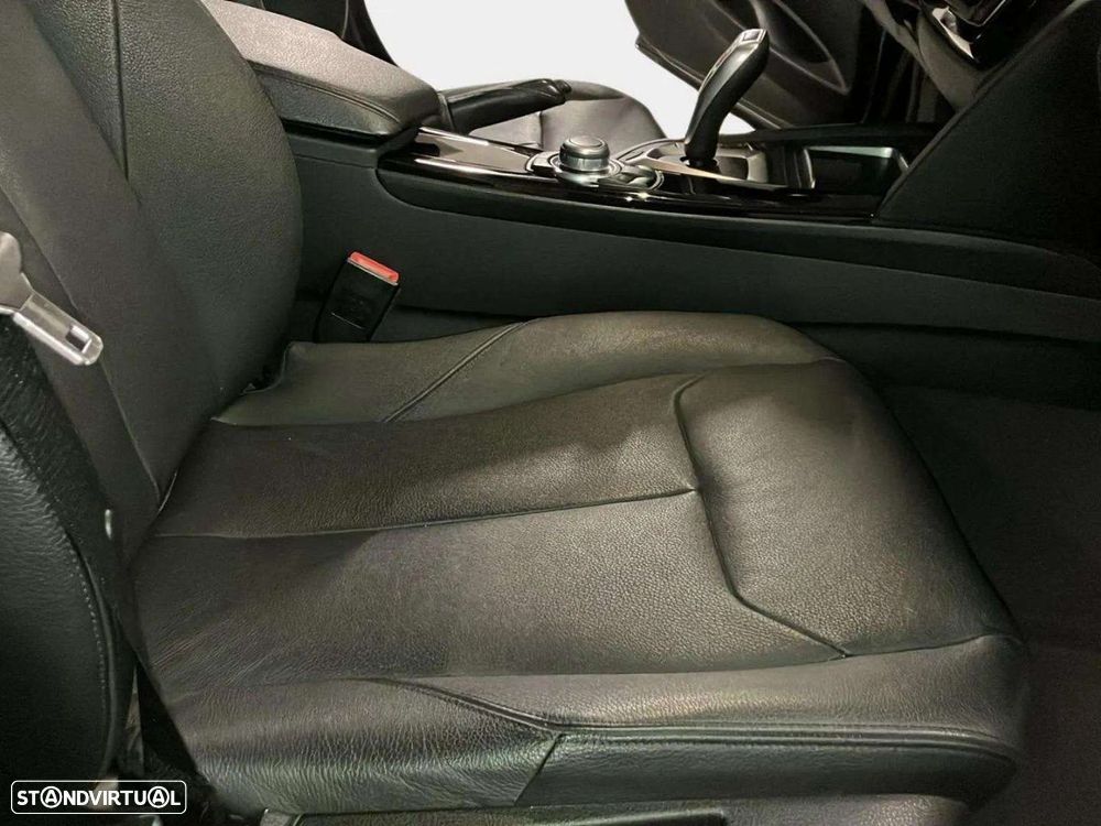 BMW 330 e iPerformance Line Sport - 10