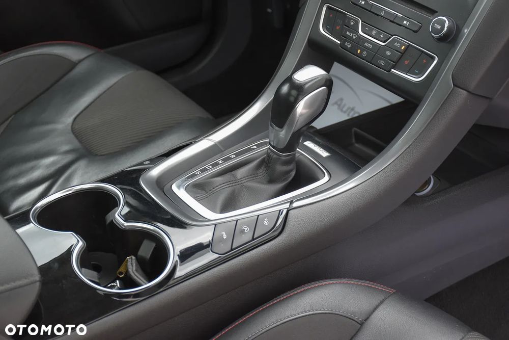 Ford Mondeo 2.0 TDCi STart-Stopp PowerShift-Aut ST-Line - 28