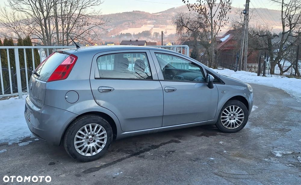 Fiat Grande Punto Actual 1.4 8V Estiva Blue&Me Euro5 - 3