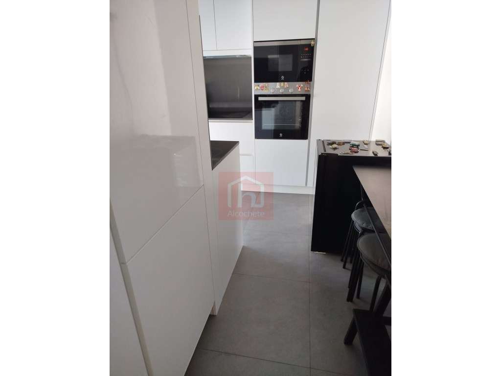 Moradia V3+1 com Piscina, Rooftop e vista para o Tejo em São Francisco - Grande imagem: 5/29
