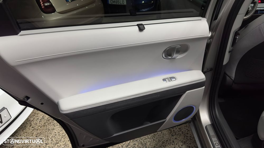Hyundai Ioniq 5 77,4 kWh 4WD Uniq - 45