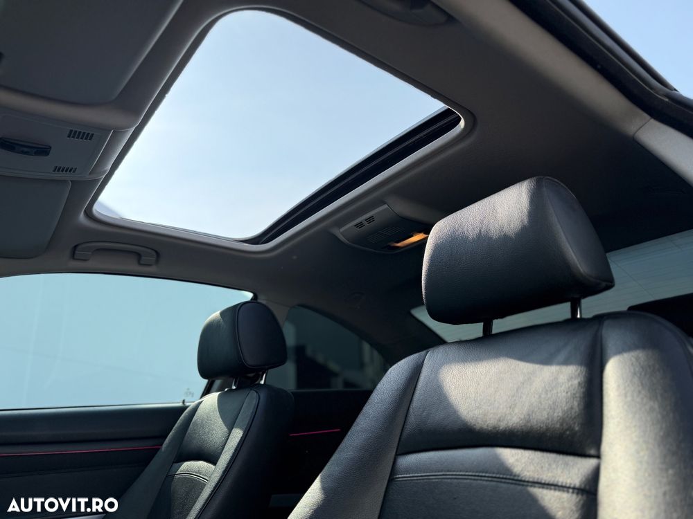 BMW Seria 3 330d xDrive DPF Aut. - 13