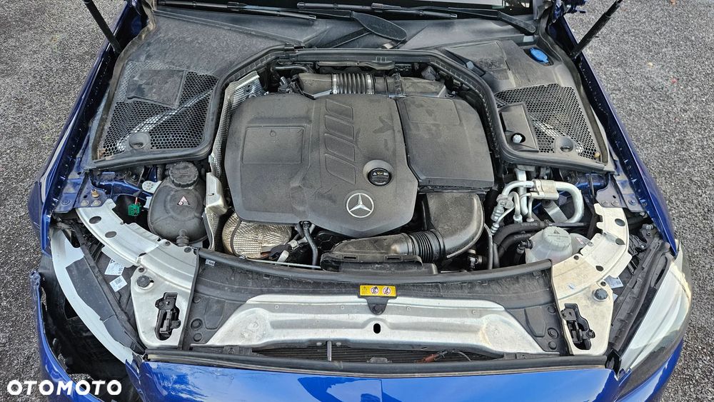 Mercedes-Benz Klasa C 300 de 9G-TRONIC - 17