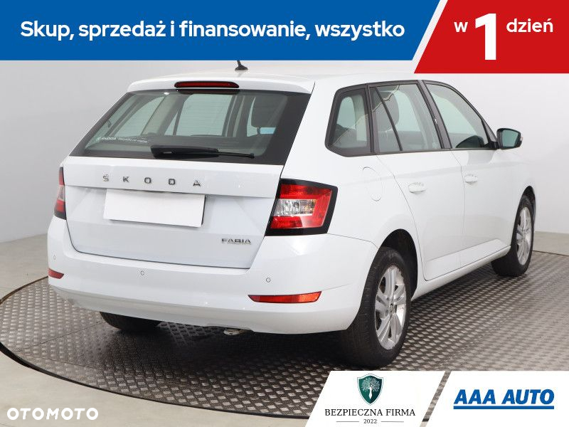 Skoda Fabia - 6