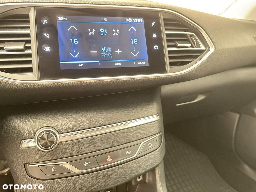 Peugeot 308 - 28