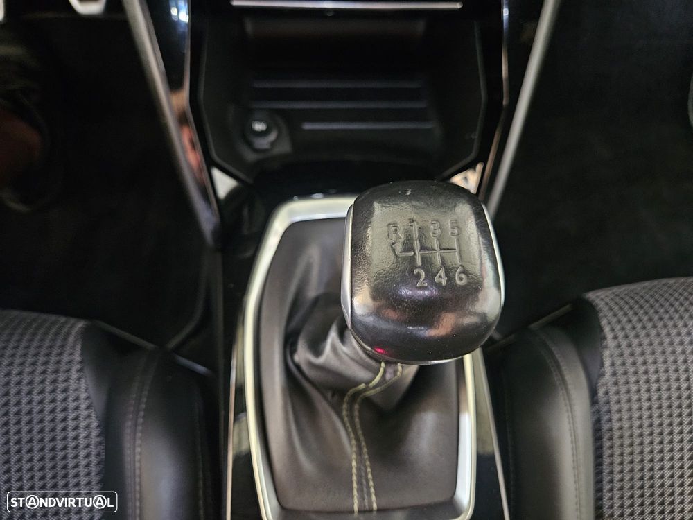 Peugeot 208 1.5 BlueHDi GT - 26