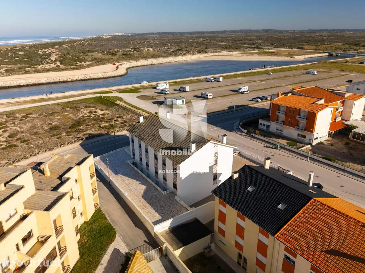 Moradia Geminada T6 - Grande imagem: 4/50