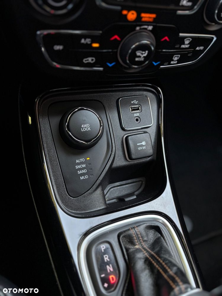 Jeep Compass 2.0 MultiJet Active Drive Automatik Opening Edition - 24