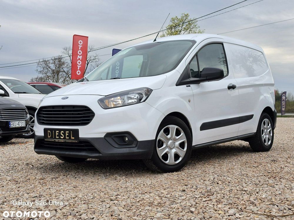 Ford Transit Courier - 20