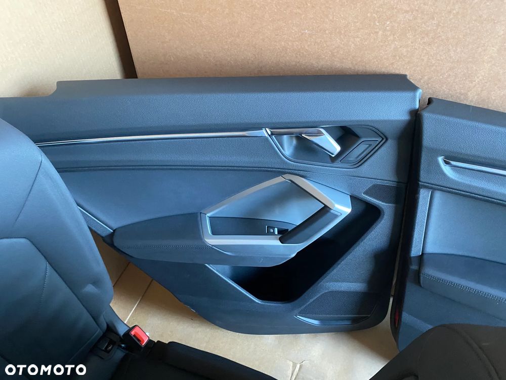 Audi Q3 83A kompletny środek Fotel fotele kanapa skóra boczki czarne 26km - 7