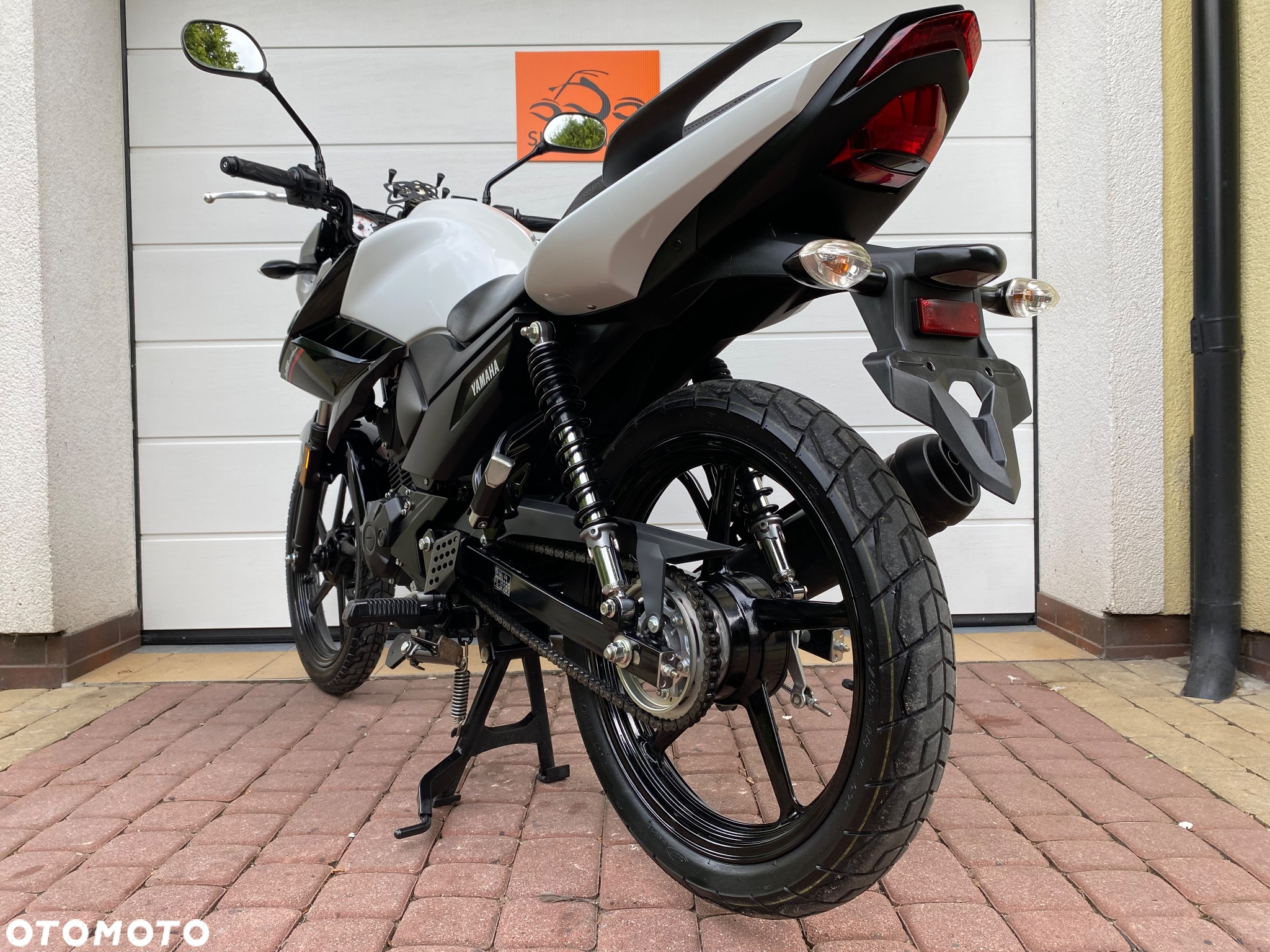 Yamaha YS - 6