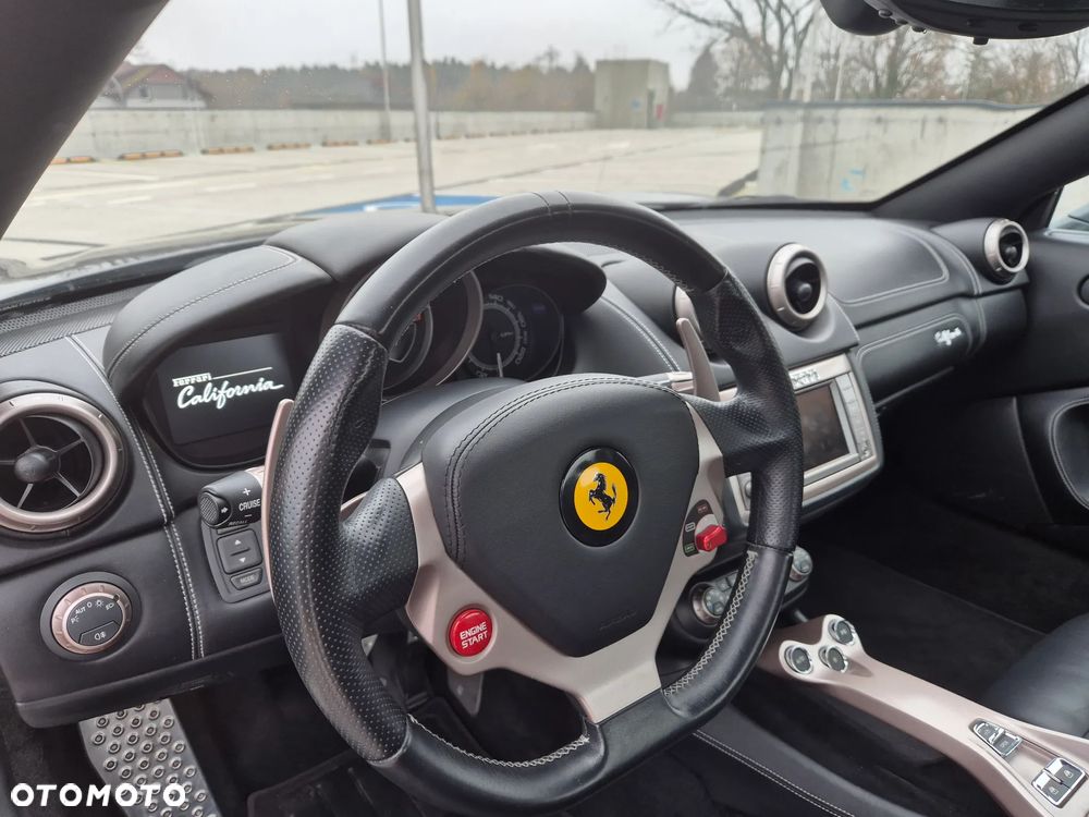 Ferrari California F1 - 17