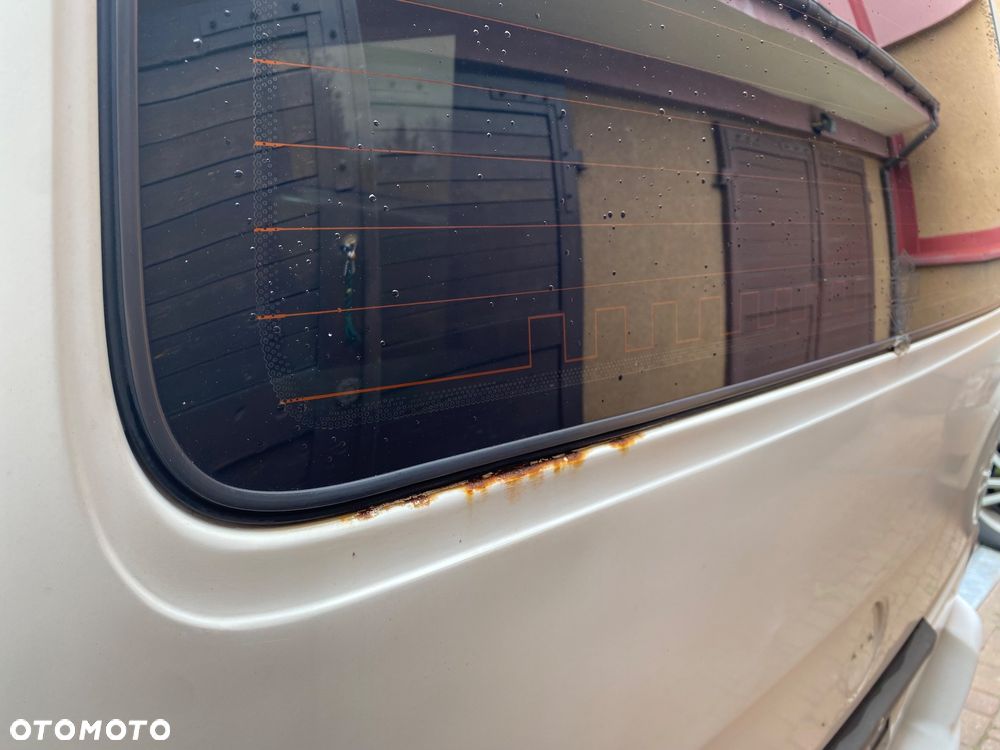 Volkswagen Transporter - 4