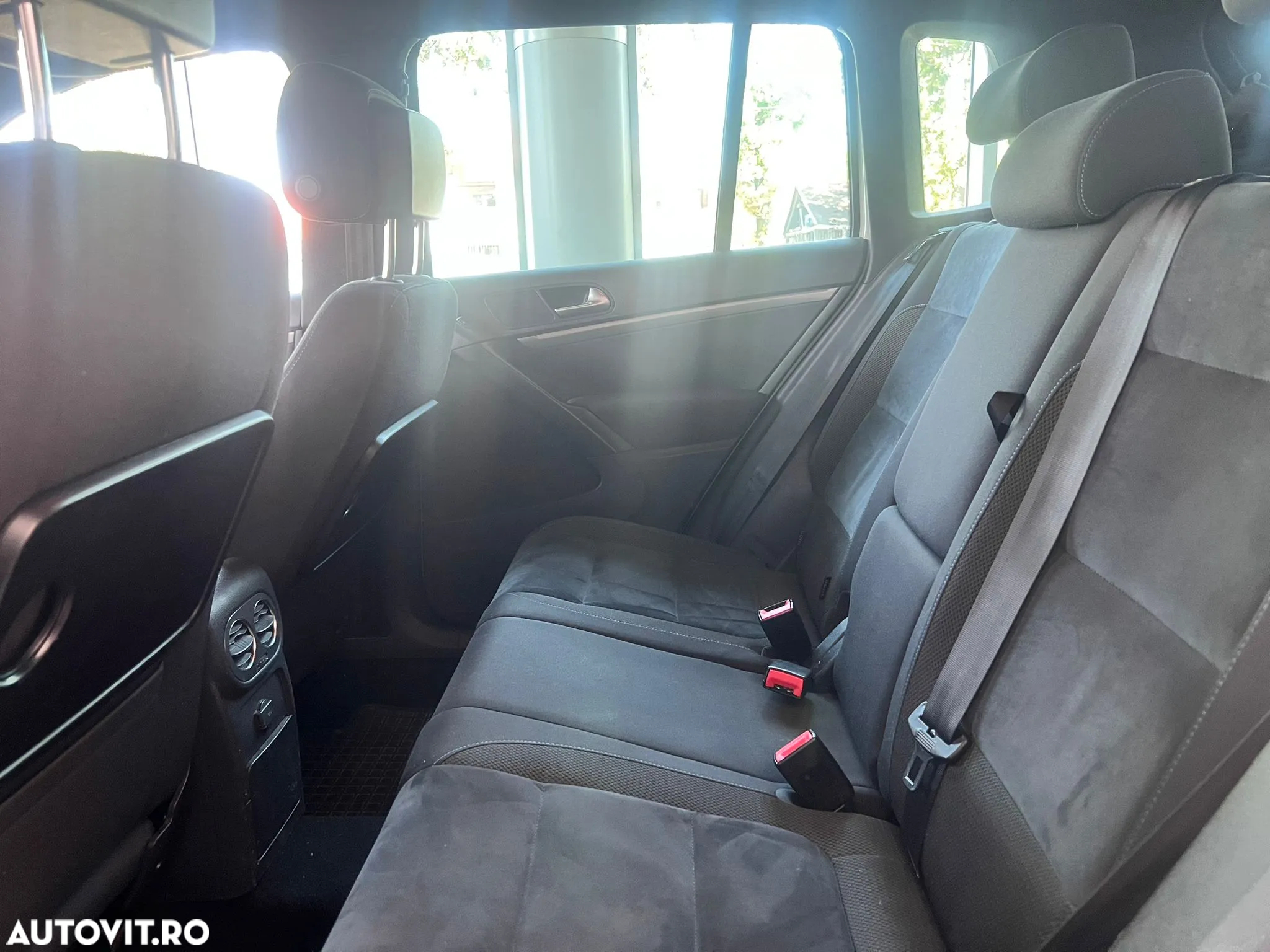 Volkswagen Tiguan - 18