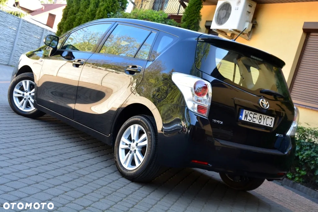 Toyota Verso 1.8 Sol plus NAVI 7os - 18