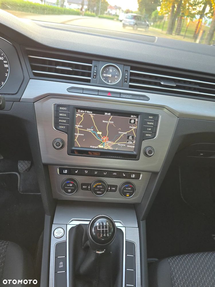 Volkswagen Passat 1.4 TSI ACT (BlueMotion Technology) Comfortline - 8