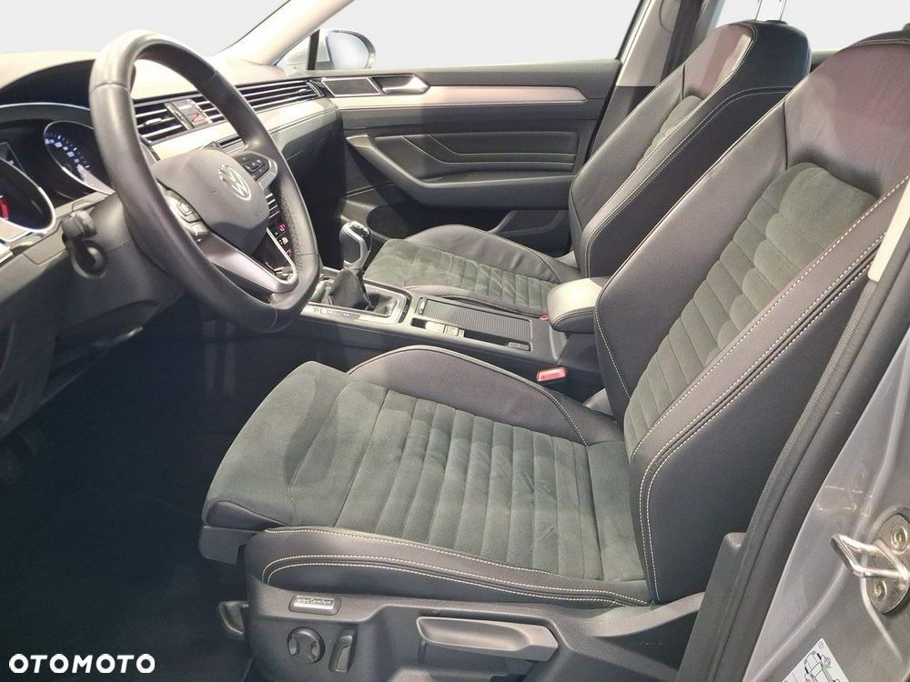 Volkswagen Passat Variant - 10