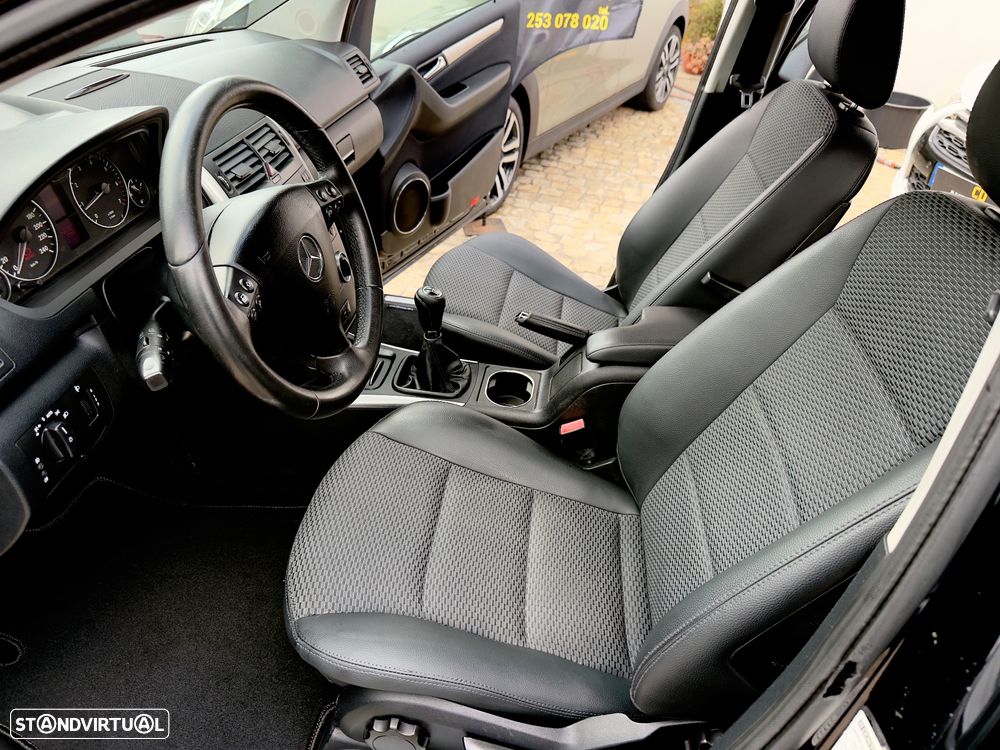 Mercedes-Benz A 160 BlueEFFICIENCY Avantgarde - 39