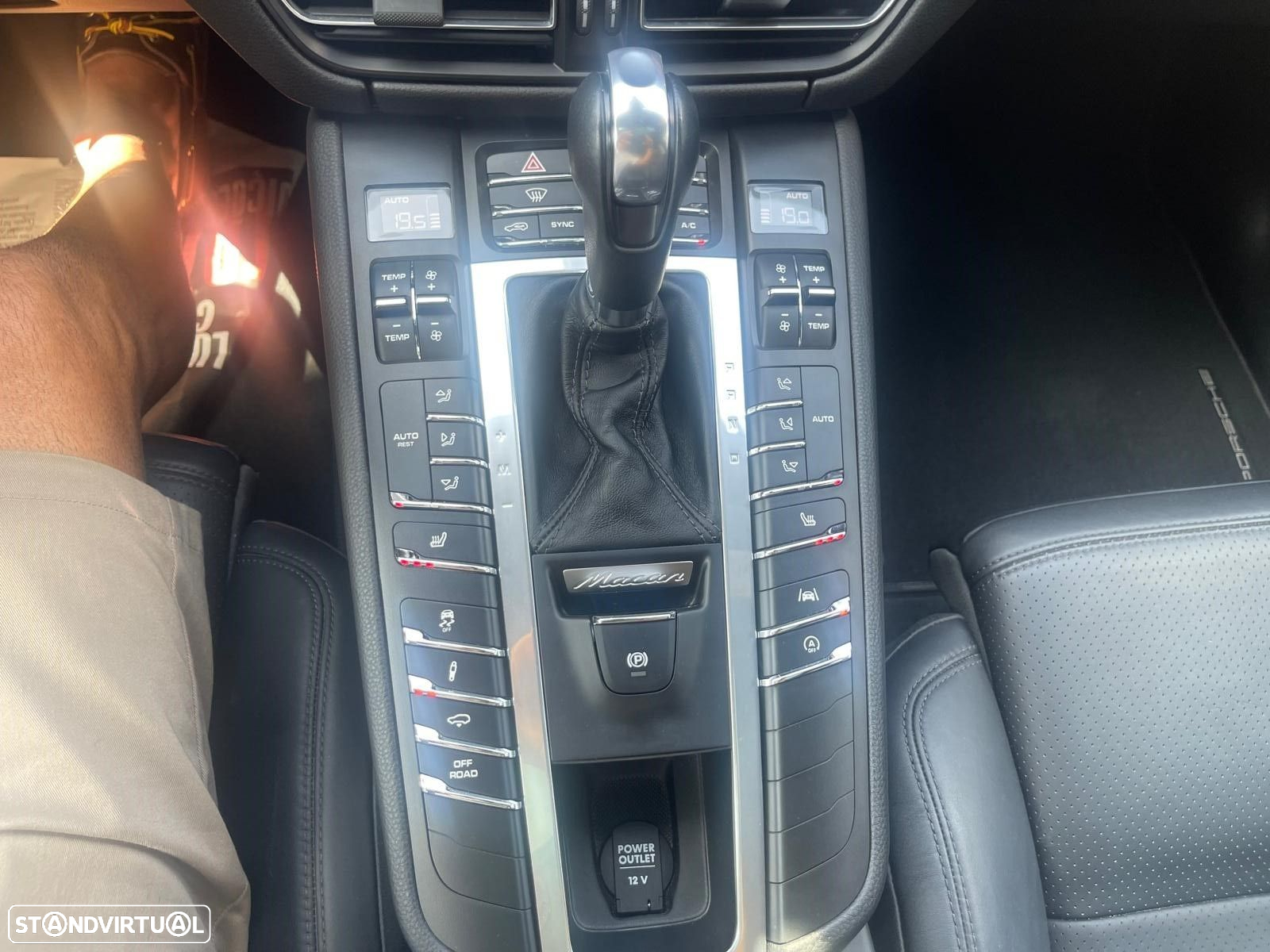 Porsche Macan Standard - 30
