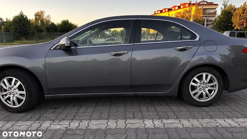 Honda Accord 2.0 Elegance - 2