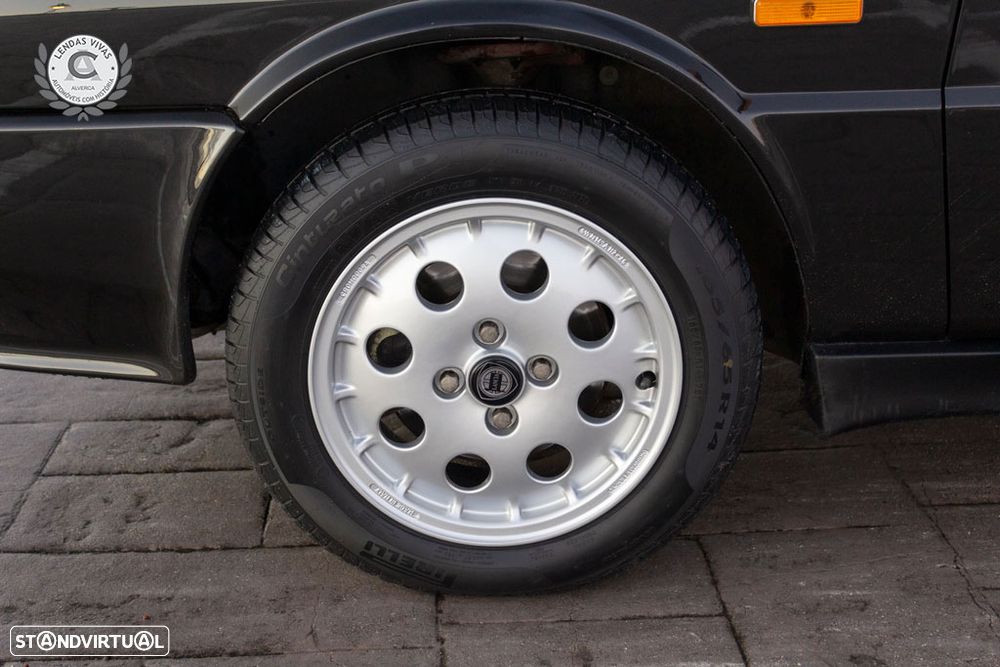 Lancia Delta 1.6 HF Turbo - 11