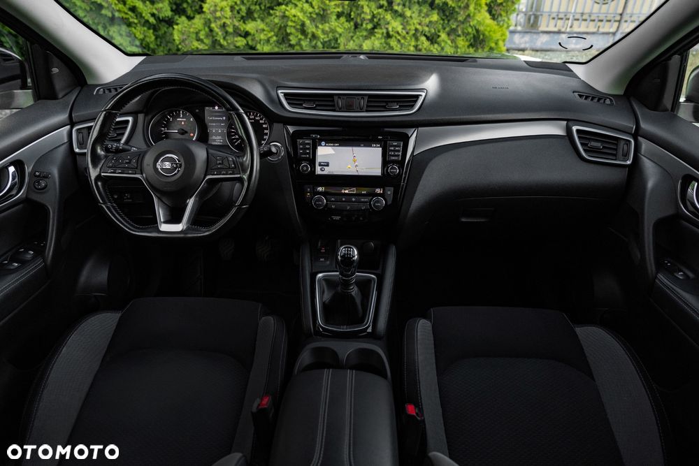 Nissan Qashqai 1.5 dCi N-Connecta - 21