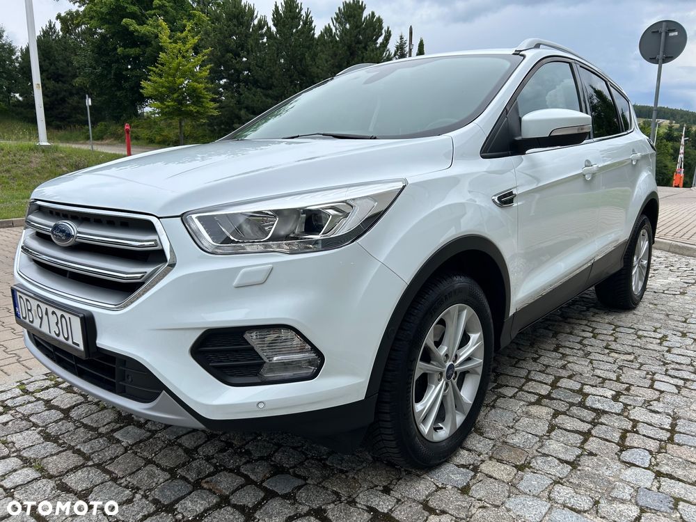 Ford Kuga 1.5 EcoBoost 2x4 Titanium - 1