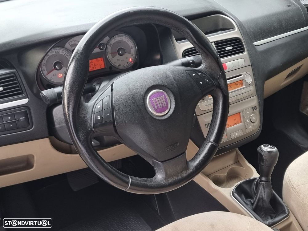 Fiat Linea 1.3 M-Jet Emotion Dualogic - 17